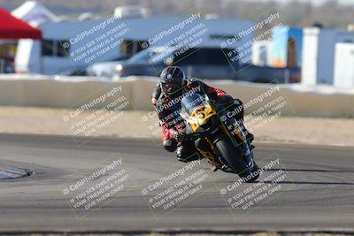 media/Dec-18-2022-SoCal Trackdays (Sun) [[8099a50955]]/Turn 2 (950am)/